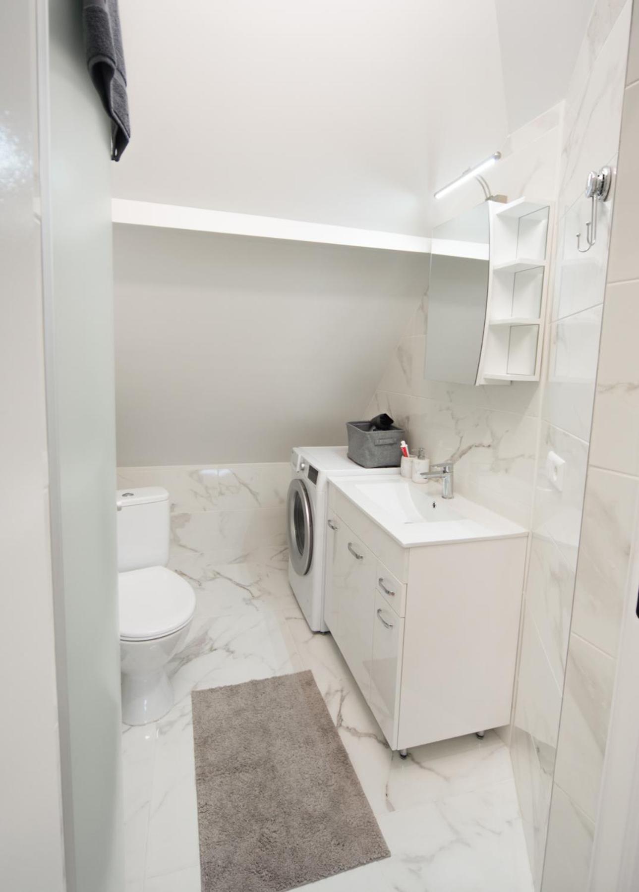 Petro Delux Apartments Kaunas Kültér fotó