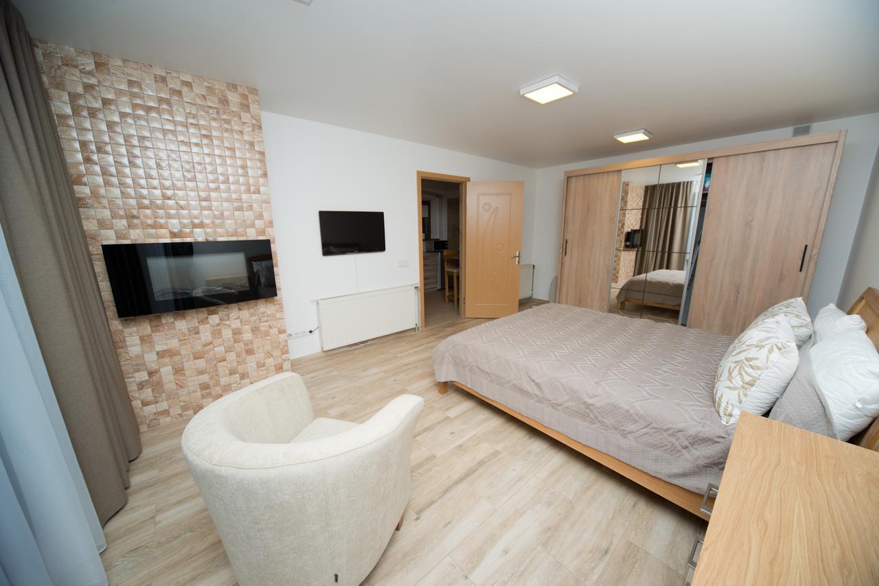 Petro Delux Apartments Kaunas Kültér fotó